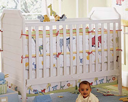 Peyton Drop-Side Crib