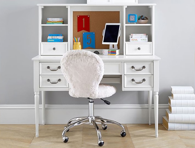 White desk with plush white desk chair