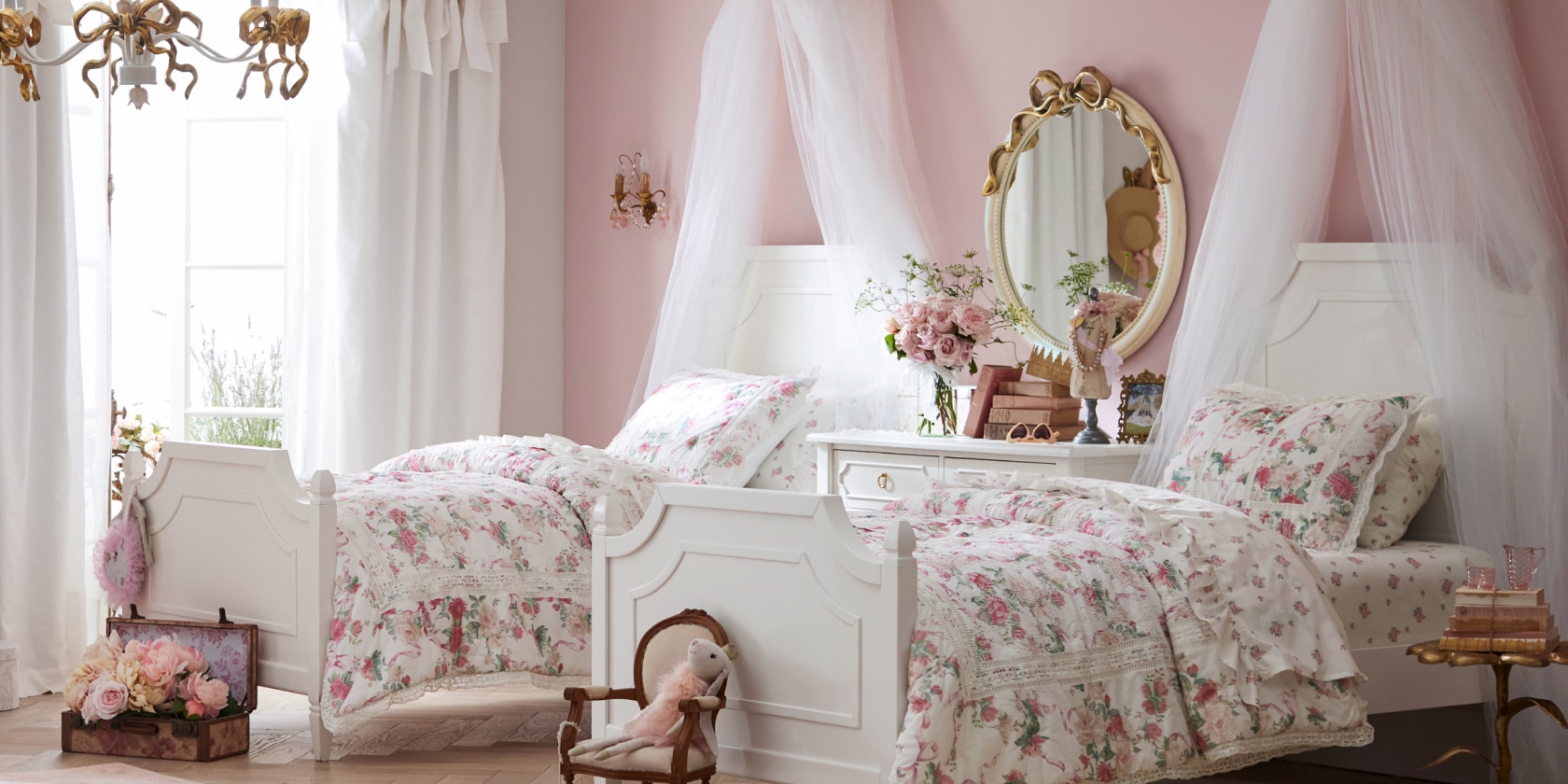 Blooms & Bows Shared Bedroom | Pottery Barn Kids