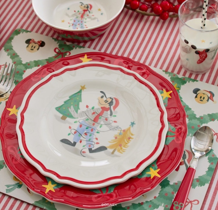 Christmas Decor for Kids & Families | Pottery Barn Kids