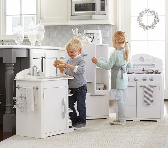 retro toddler kitchen