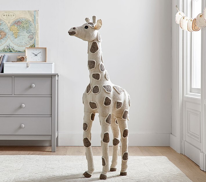 giraffe baby decor