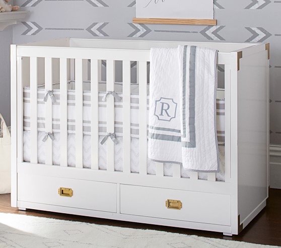 baby crib with drawers