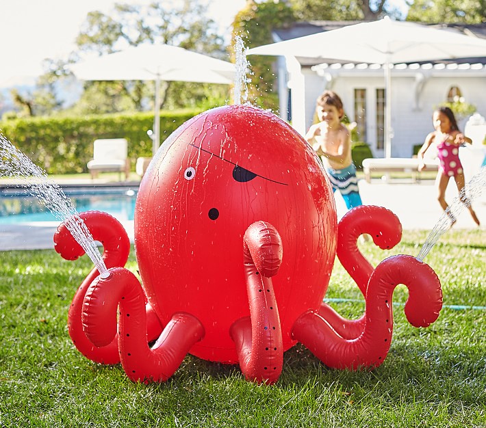 inflatable sprinkler toy