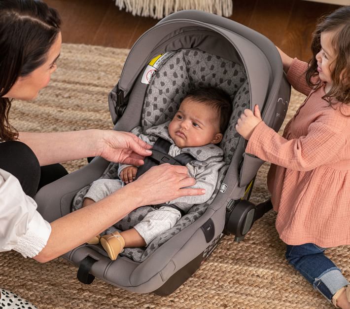 Nuna PIPA™ lite lx Infant Car Seat & Base Pottery Barn Kids