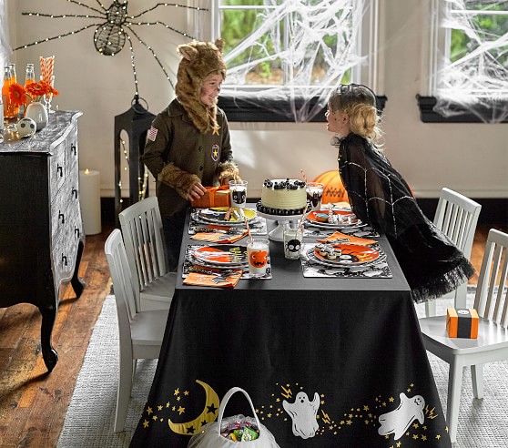 POTTERY BARN SPIDER OVERLAY –NWT– YOU’LL HAVE HALLOWEEN GET-TOGETHERS COVERED 