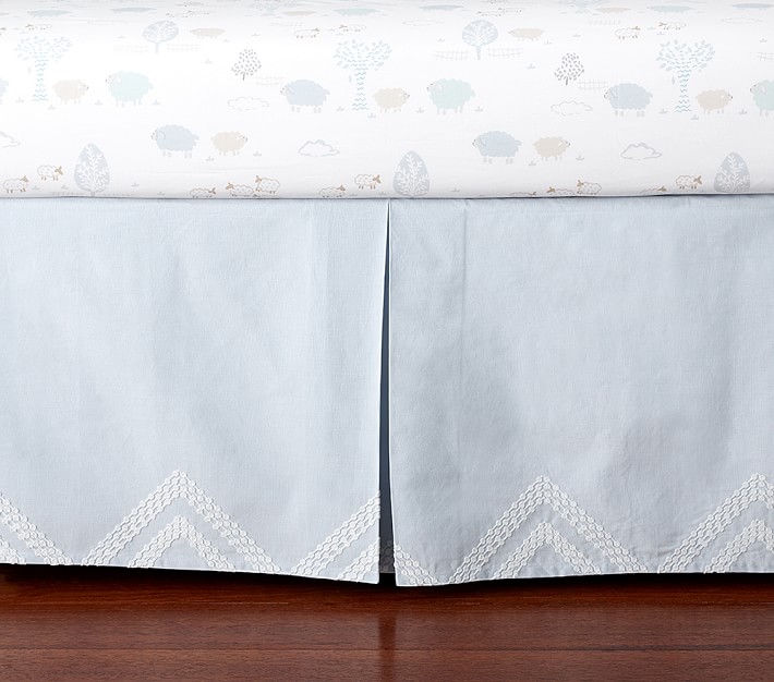 Pottery Barn Crib Skirtnull
