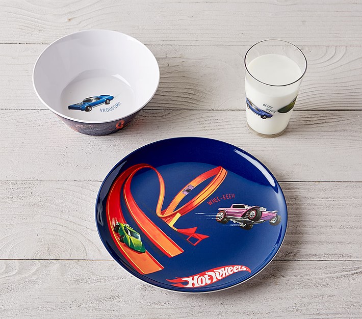 hot wheels plate set