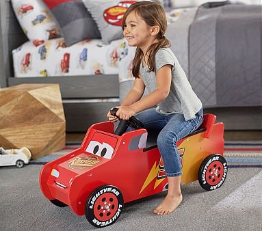 disney pixar lightning mcqueen ride on car