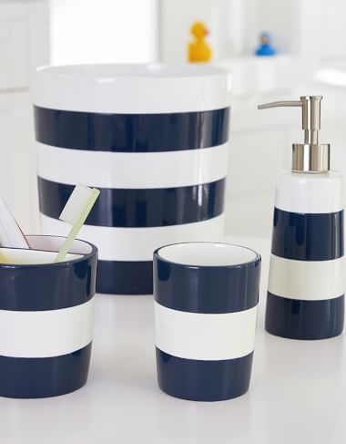 Kids Bath Shop: Towels & Bath Accessories | Pottery Barn Kids
