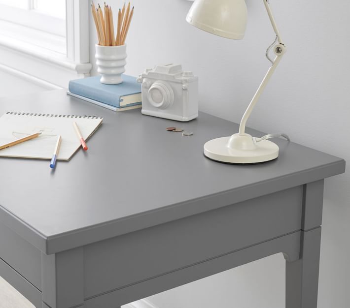 morgan simple desk