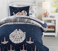 <em>Star Wars</em>™ <em>Millennium Falcon</em>™ Quilt & Shams