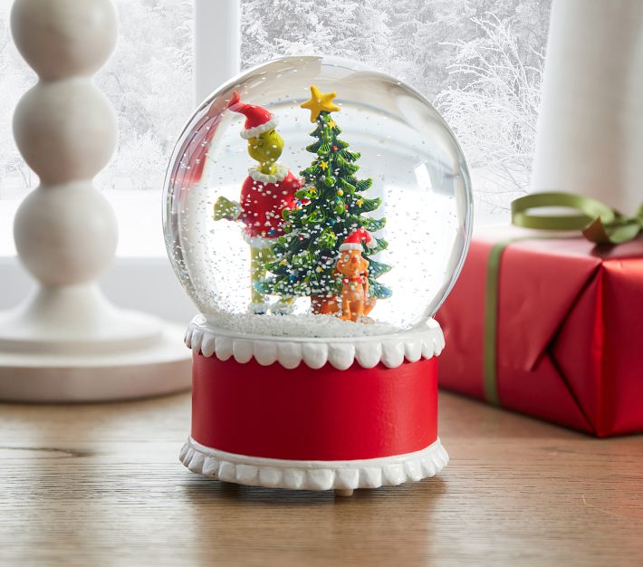 Snow globe / Christmas gifts / Catalogue