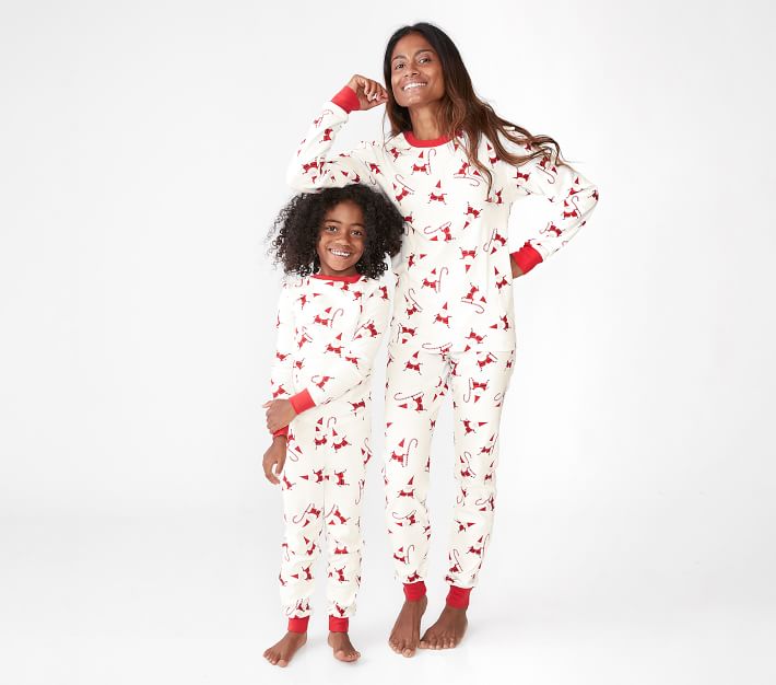 Modern christmas online pajamas