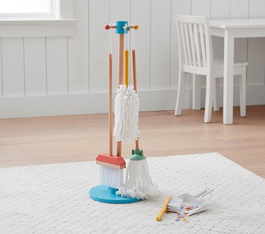 Sweep n' Clean, Wooden Cleaning Set