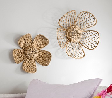 https://assets.pkimgs.com/pkimgs/ab/images/dp/wcm/202336/0009/rattan-flowers-set-of-2-1-m.jpg