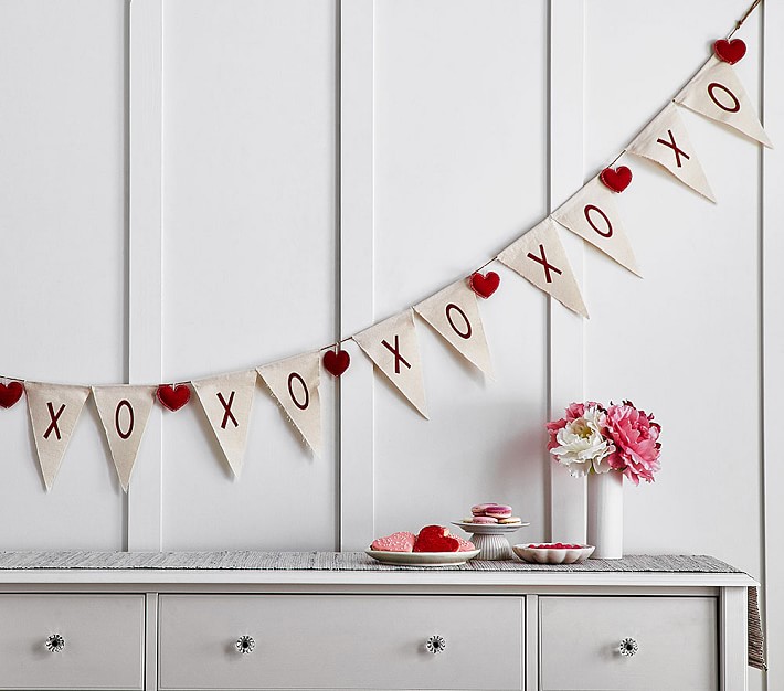 Valentine s Day XO Sentiment Garland Valentine s Day Home Decor
