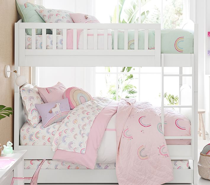 Pottery barn clearance kids rainbow quilt