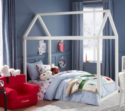 Playful Snoopy® Bedroom