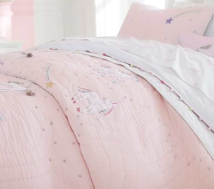 Pottery barn clearance kids unicorn quilt