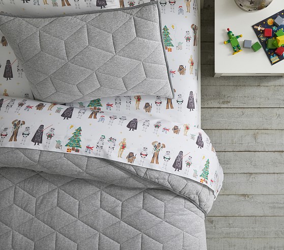 Star Wars™ Holiday Organic Sheet Set & Pillowcases | Pottery Barn Kids