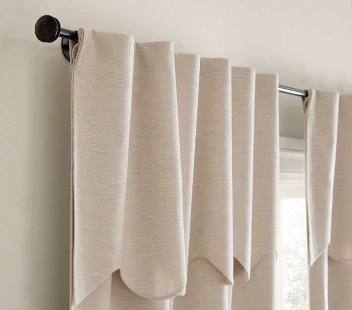 Scallop Pleat Hand Towel