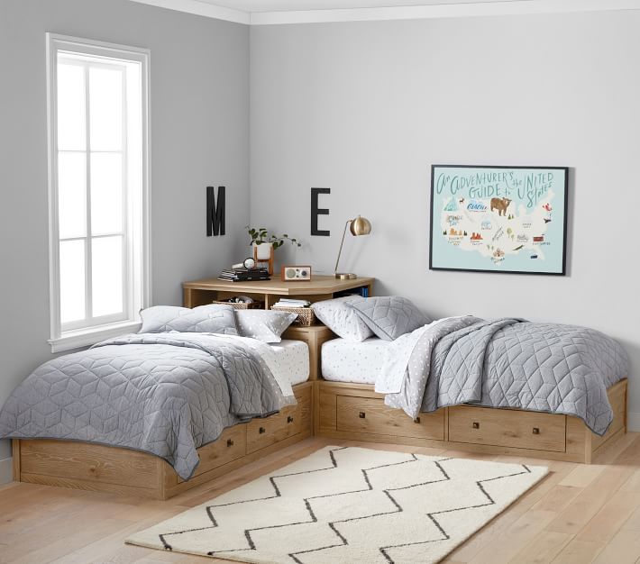 Headboard With Open Shelves And A Hidden Pull-Out Storage Unit With Casters