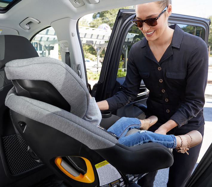 city turn™ Rotating Convertible Car Seat