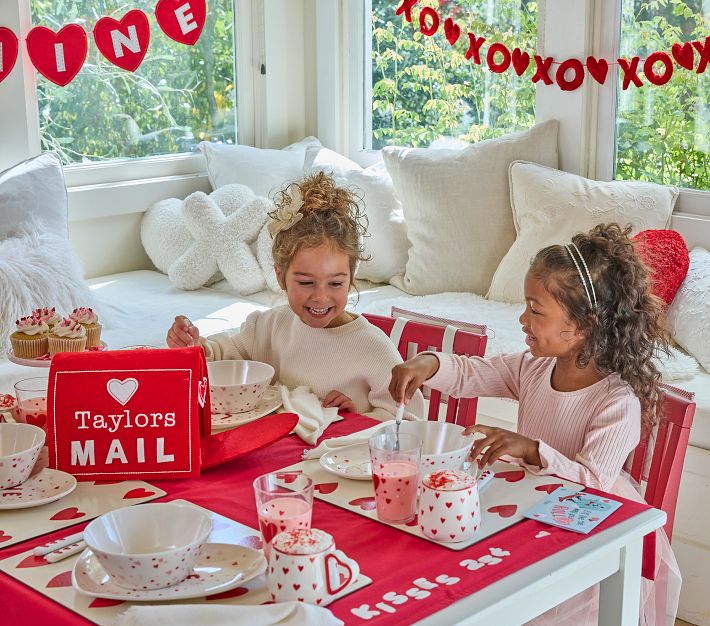 Kids Valentines Day Gifts, Personalized Melamine Plate for Girls,  Valentine's Day Decorations and Place Settings 