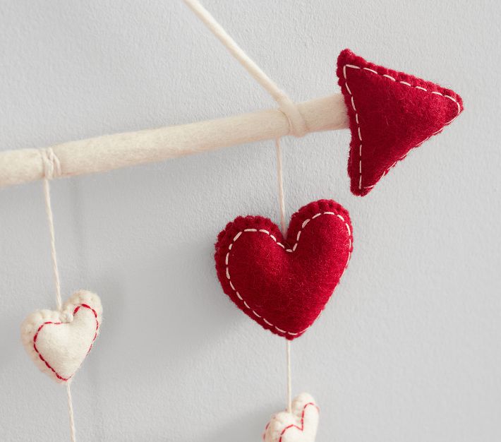 Valentine's Day Felt Garland Heart Kit