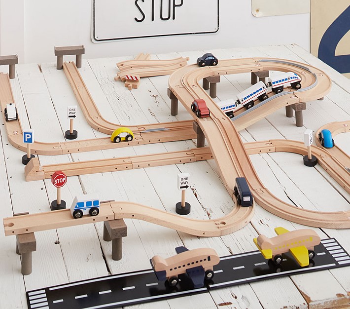 Wooden Play City Train Track Set