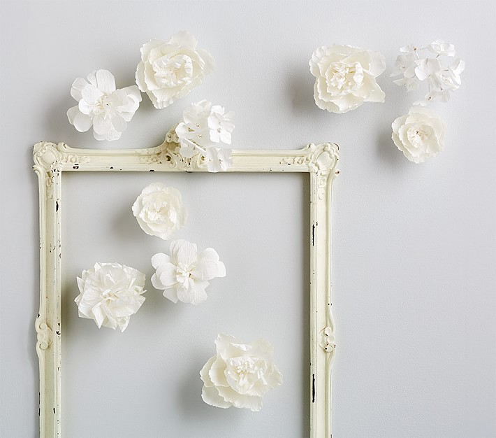 White Mixed Flower Wall Decor