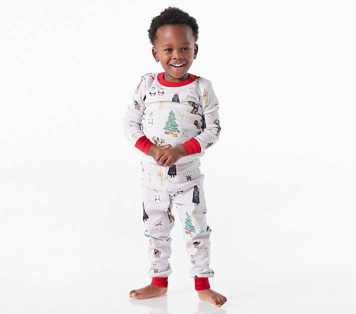 <em>Star Wars</em>&#8482; Holiday Organic Pajama Set