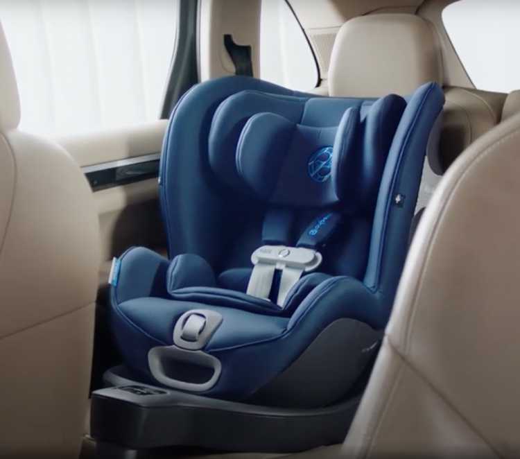 Cybex Sirona S 360° Swivel Convertible Car Seat with SensorSafe