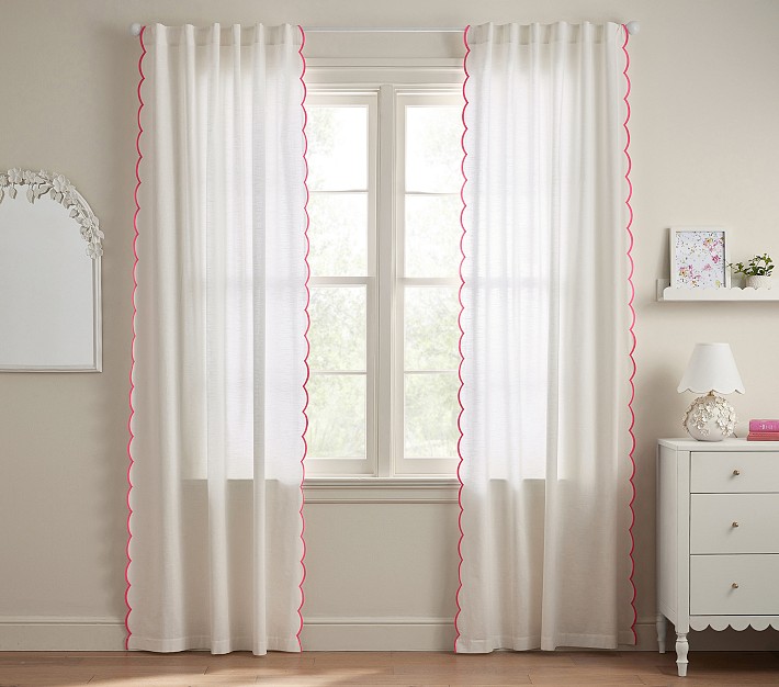 Monique Lhuillier Delphine Light-Filtering Curtain