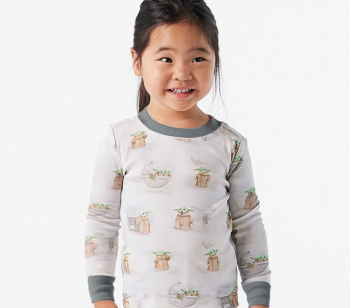 <em>Star Wars</em>&#8482; <em>The Mandalorian</em>&#8482; Grogu&#8482; Organic Cotton Pajama Set