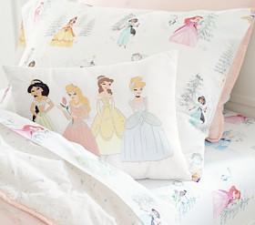 Pottrry Barn Kids Disney Holiday Princess Full/Queen Duvet only popular