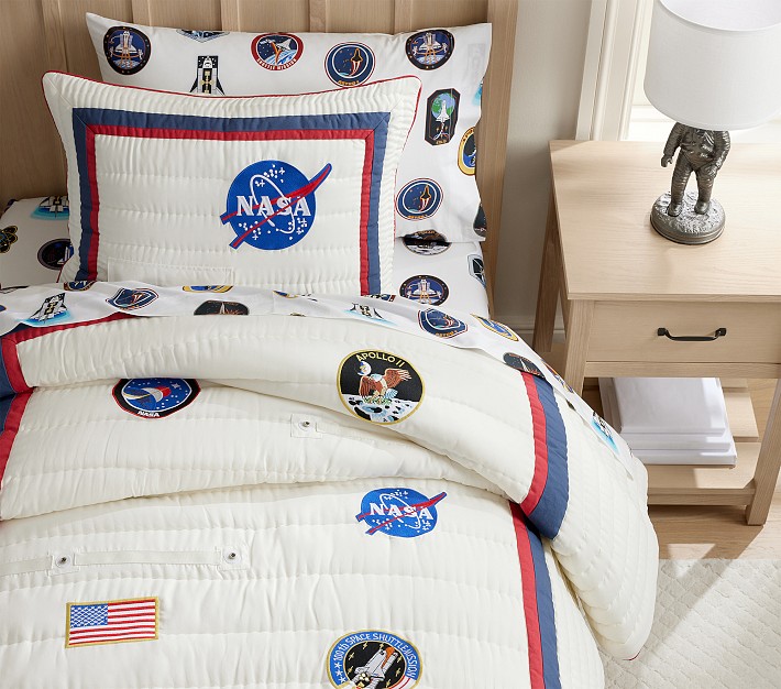 Astronaut Puffer Quilt &amp; Shams