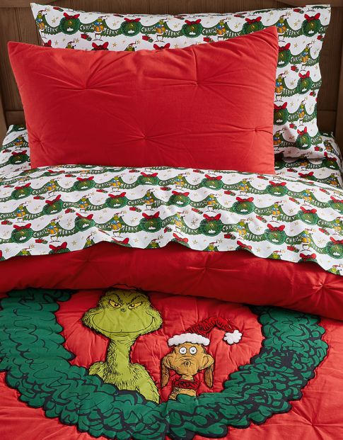 Holiday Bedding &amp; Pajamas: Up to 20% Off