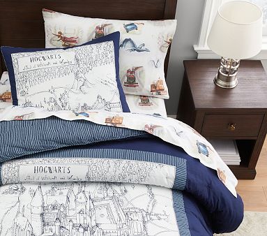 Selling Pottery Barn Hogwarts Comforter