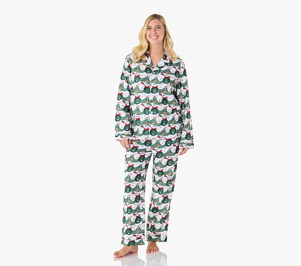 Open Box: Dr. Seuss's The Grinch&#8482; Adult Wreath Flannel Pajama Set