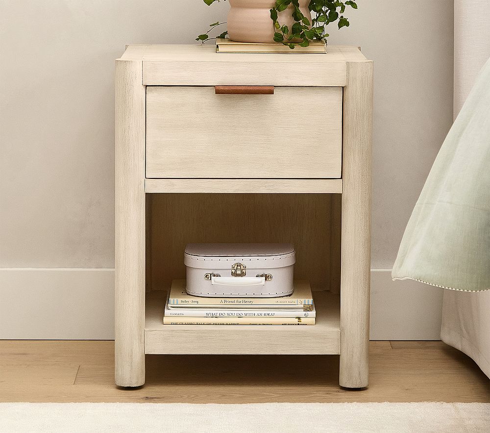Coronado Nightstand (17&quot;)