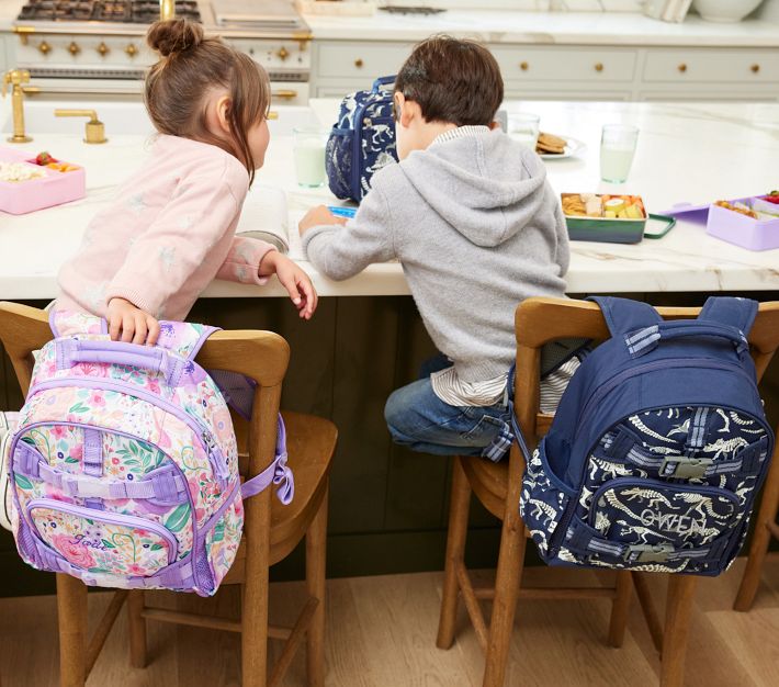 Pottery Barn Kids MACKENZIE リュック 恐竜柄 Mackenzie Blue Multi Dino Backpacks | Pottery Barn Kids