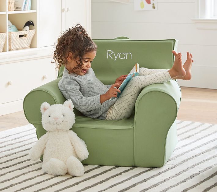 みかん　ポッタリーバーン　ファー子供椅子 Stylish Anywhere Chairs for Kids & Adults | Pottery Barn Kids