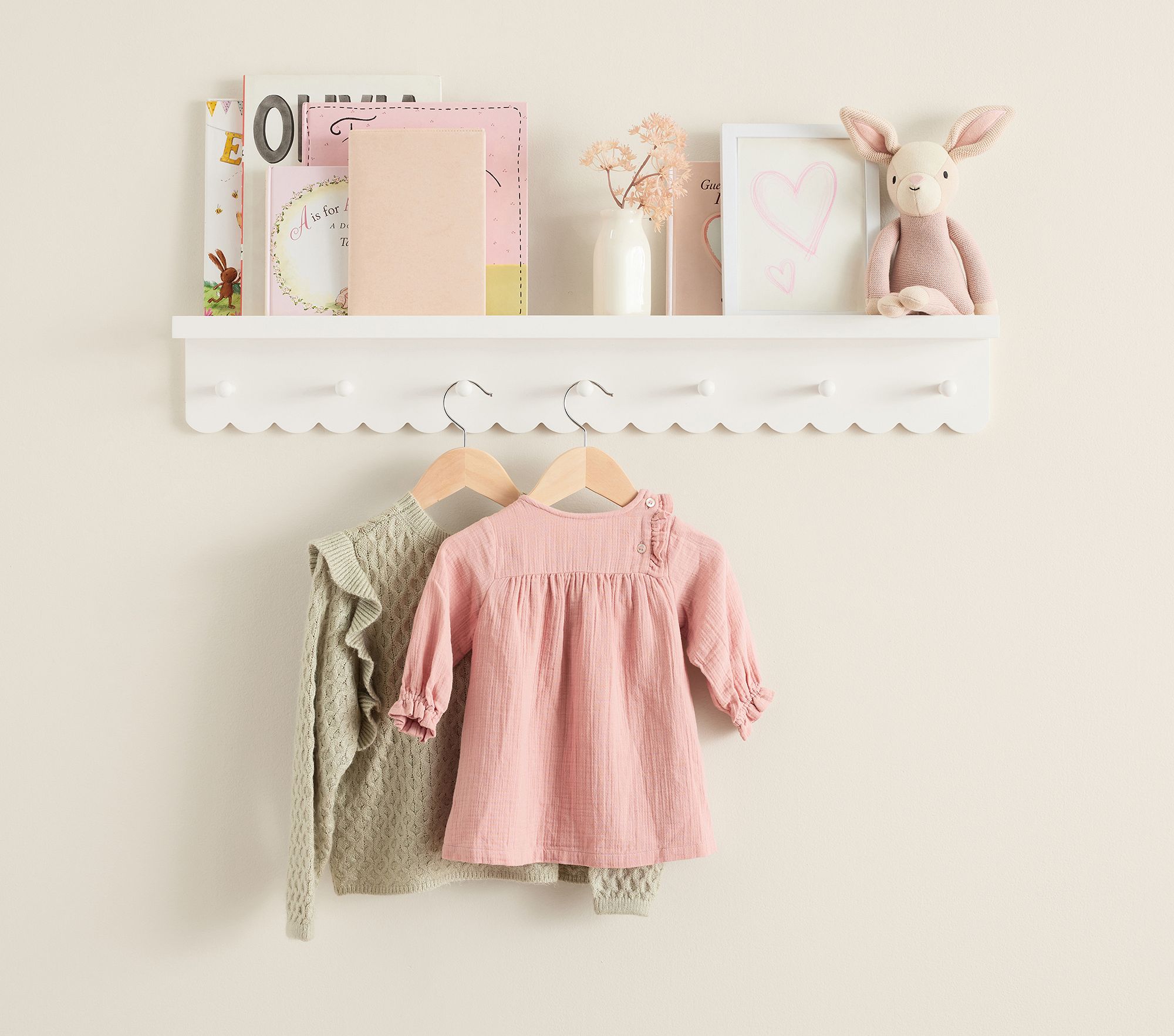 Scalloped Peg Rack