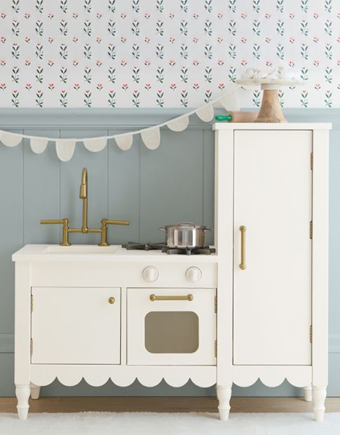 Play Kitchens &amp; Vanities