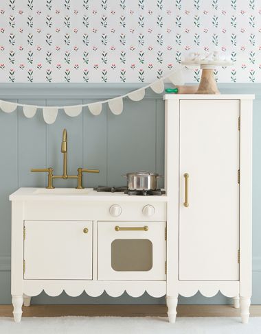 Play Kitchens & Vanities
