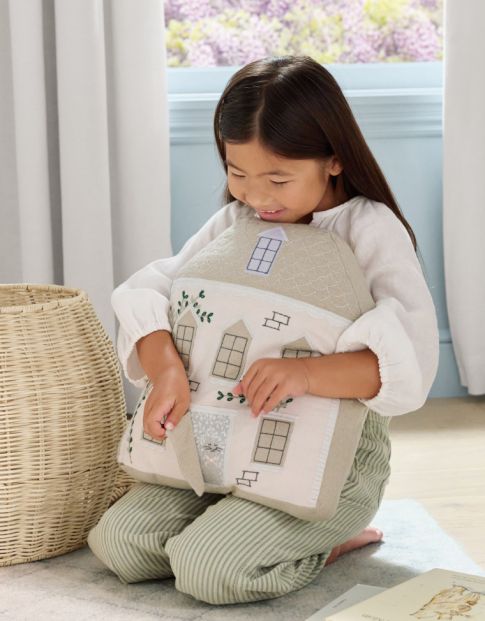 Pillows, Throws &amp; Bed Blankets