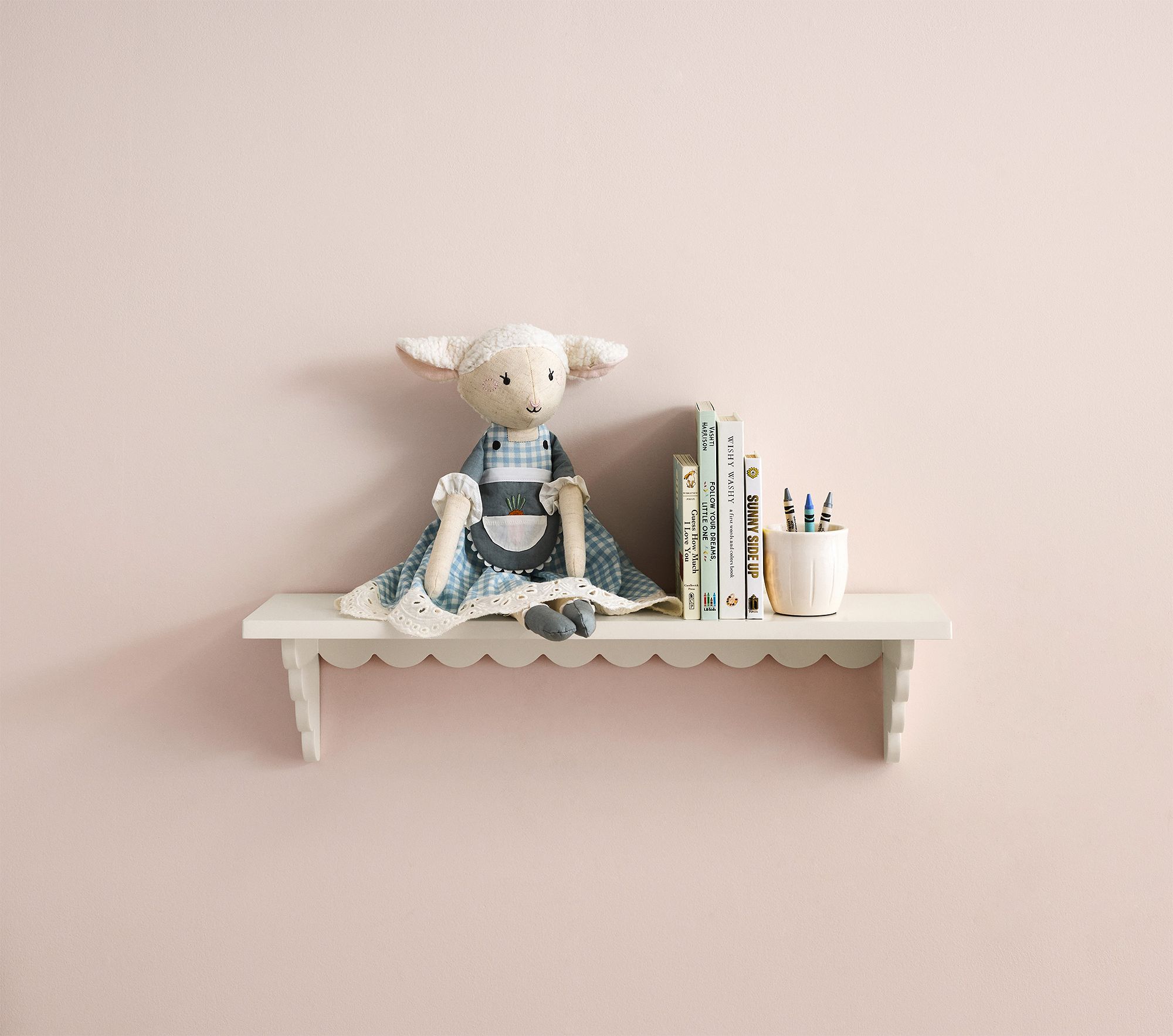 Penny Scalloped Display Shelving - Thumbnail 2