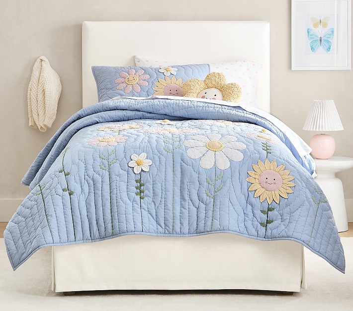 Pottery Barn kids ベッドカバー　キルト Carter Slipcovered Bed – Modern Comfort | Pottery Barn Kids